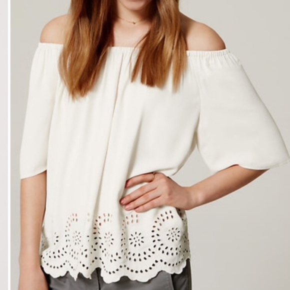 Ann Taylor Loft eyelet off the shoulder top - Picture 1 of 8